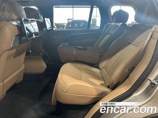 Land Rover Range Rover 2026 — Photo 17/20