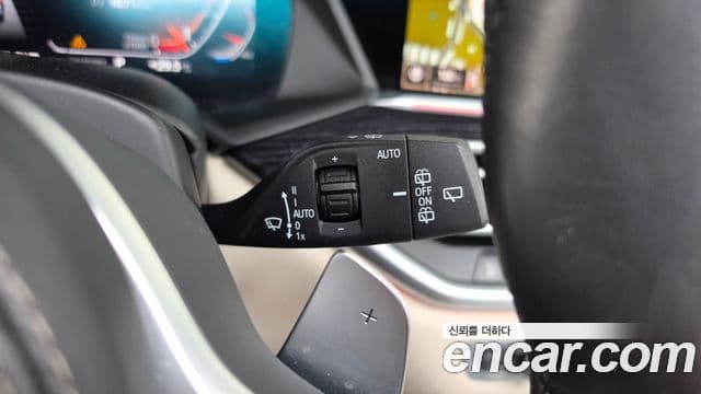 BMW X7 2021 — Photo 31/37