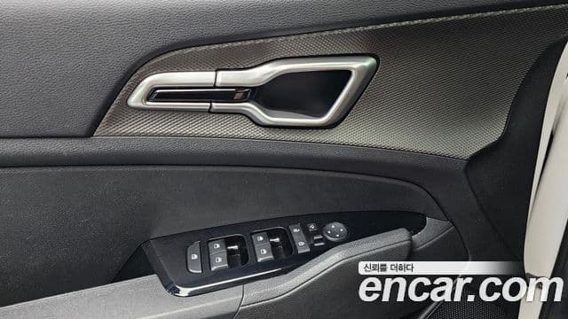 Kia Sportage 2022 — Фото 17/20