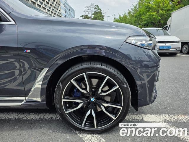 BMW X7 2020 — Şəkil 8/20