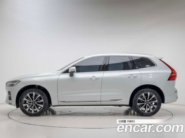 Volvo XC60 2025 — Фото 3/19