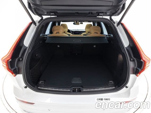 Volvo XC60 2025 — Фото 19/19
