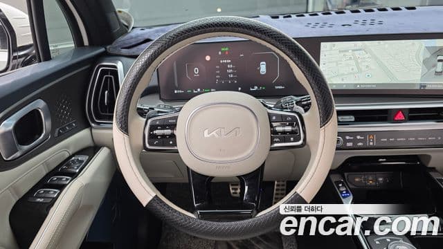 Kia Sorento 2024 — Фото 13/20