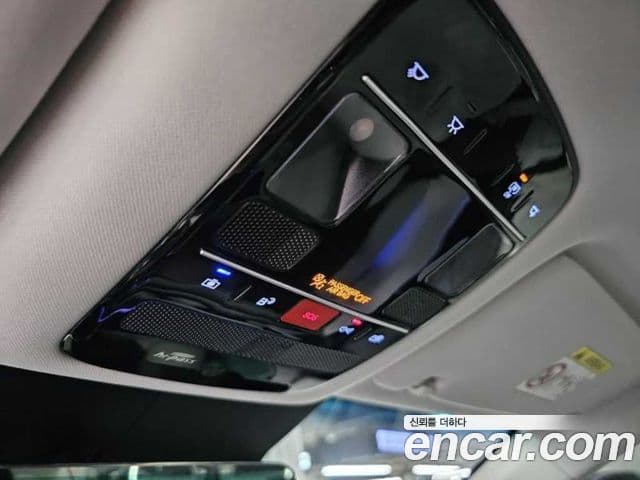 Hyundai Grandeur 2023 — ფოტო 11/20