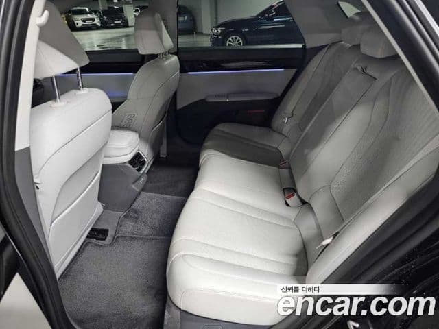 Hyundai Grandeur 2023 — ფოტო 16/20