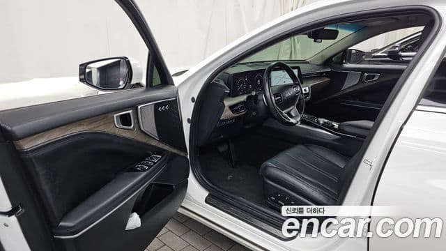 Kia K8 2022 — Şəkil 10/20
