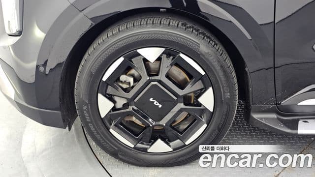 Kia Carnival 2024 — ფოტო 5/20