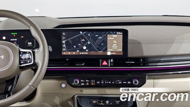 Kia Carnival 2024 — ფოტო 13/20