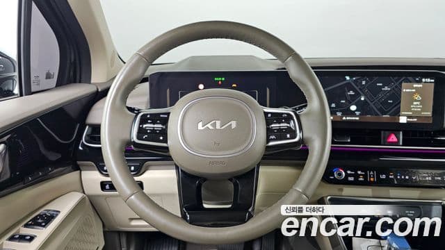 Kia Carnival 2024 — ფოტო 14/20