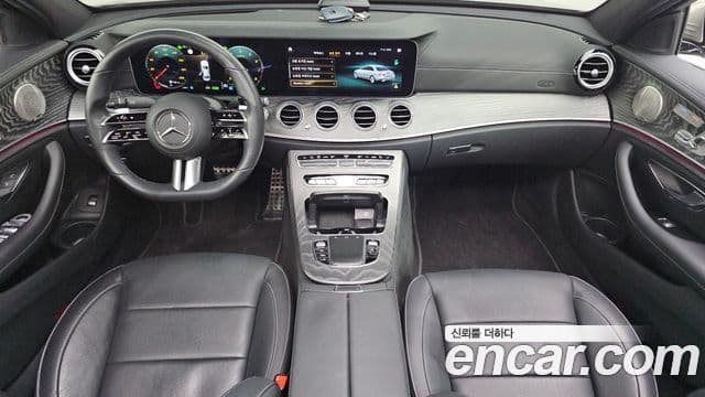 Mercedes-Benz E-Class 2022 — Фото 7/20