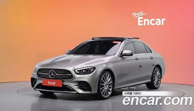 Mercedes-Benz E-Class 2022 — Фото 1/20