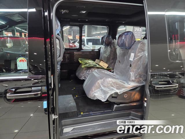Hyundai Staria 2026 — Şəkil 8/20