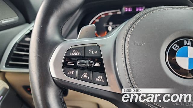 BMW X6 2021 — ფოტო 17/20