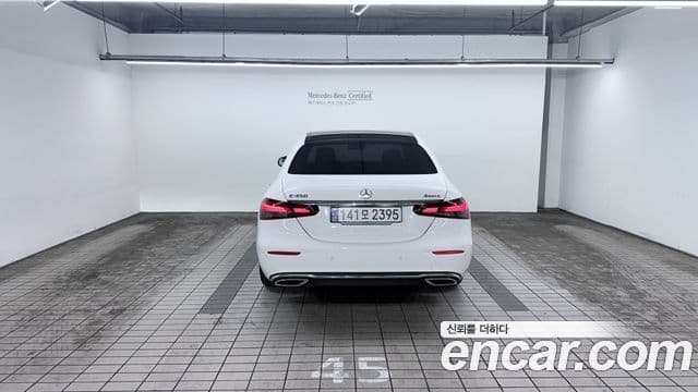 Mercedes-Benz E-Class 2023 — ფოტო 3/20