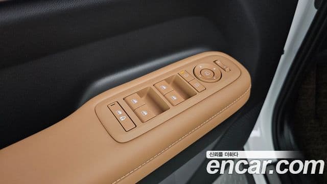 Hyundai Santa Fe 2024 — ფოტო 17/20