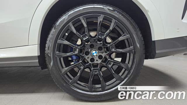 BMW X6 2024 — Photo 29/31