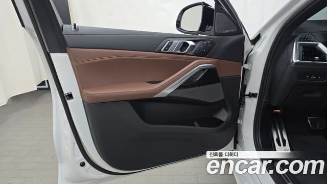 BMW X6 2024 — Photo 10/31
