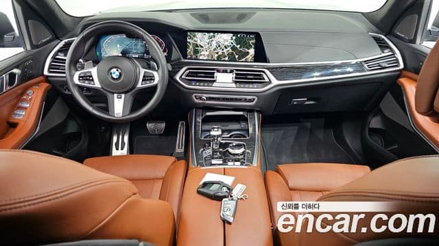 BMW X7 2022 — ფოტო 6/20