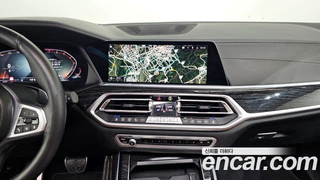 BMW X7 2022 — ფოტო 12/20