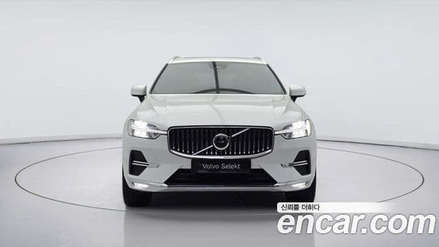 Volvo XC60 2023 — Şəkil 1/20