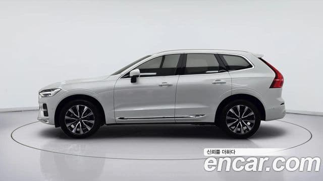 Volvo XC60 2023 — Şəkil 2/20
