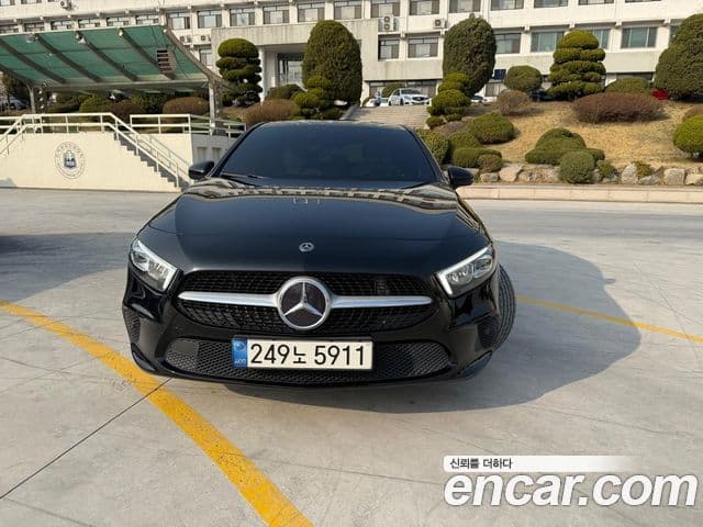 Mercedes-Benz A-Class 2021 — Şəkil 1/16