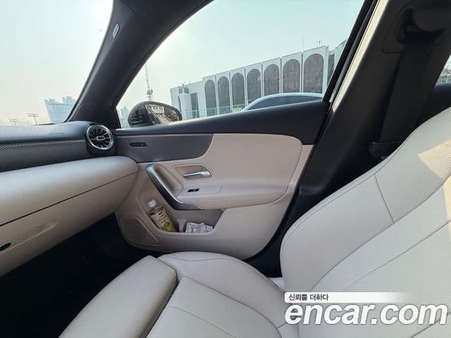 Mercedes-Benz A-Class 2021 — Şəkil 11/16