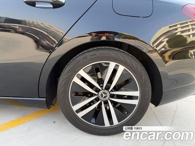 Mercedes-Benz A-Class 2021 — Şəkil 12/16