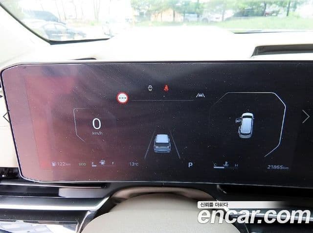 Kia Carnival 2024 — ფოტო 9/20