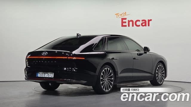 Hyundai Grandeur 2023 — Şəkil 2/20