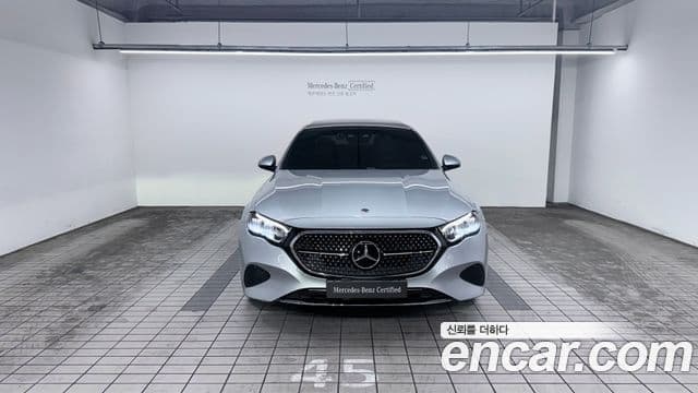 Mercedes-Benz E-Class 2024 — ფოტო 2/20