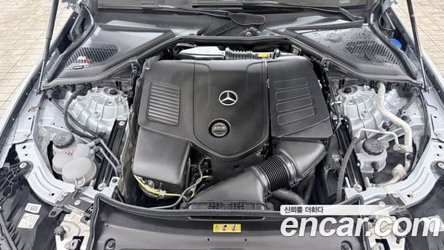 Mercedes-Benz E-Class 2024 — ფოტო 5/20