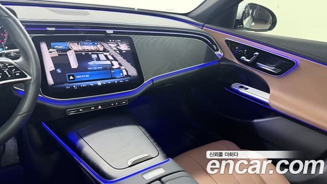 Mercedes-Benz E-Class 2024 — ფოტო 13/20