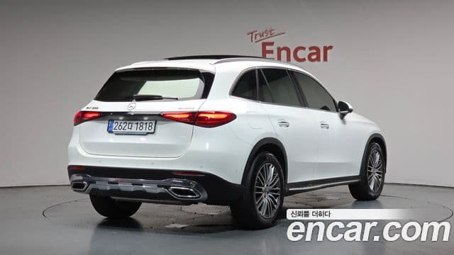 Mercedes-Benz GLC-Class 2025 — ფოტო 2/20