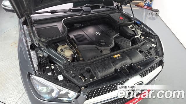 Mercedes-Benz GLE-Class 2020 — Şəkil 6/20