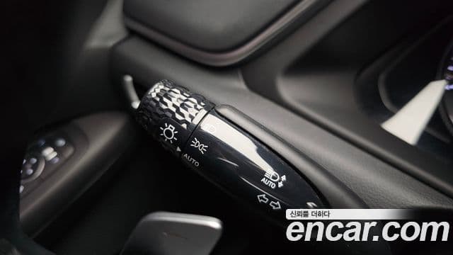 Hyundai Sonata Hybrid 2023 — Photo 1/33