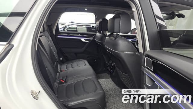 Volkswagen Touareg 2021 — Şəkil 12/20
