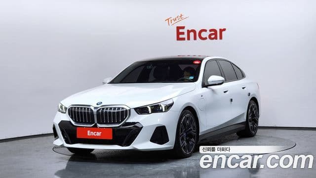 BMW 5 Series 2024 — ფოტო 10/20