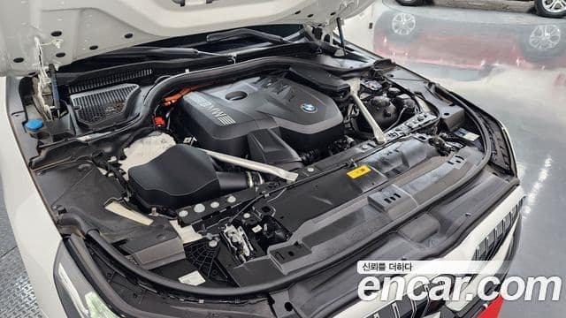 BMW 5 Series 2024 — ფოტო 5/20