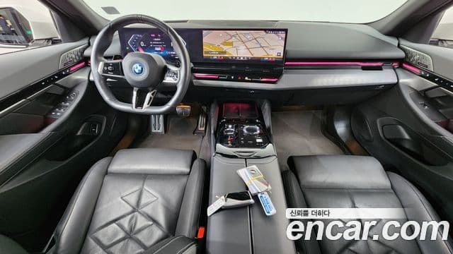 BMW 5 Series 2024 — ფოტო 6/20