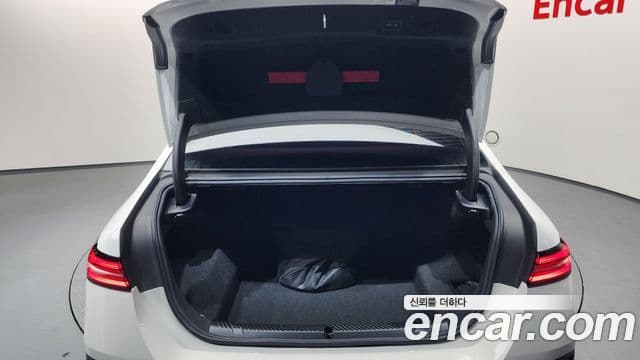 BMW 5 Series 2024 — ფოტო 20/20