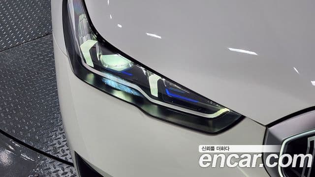 BMW 5 Series 2024 — Şəkil 17/36