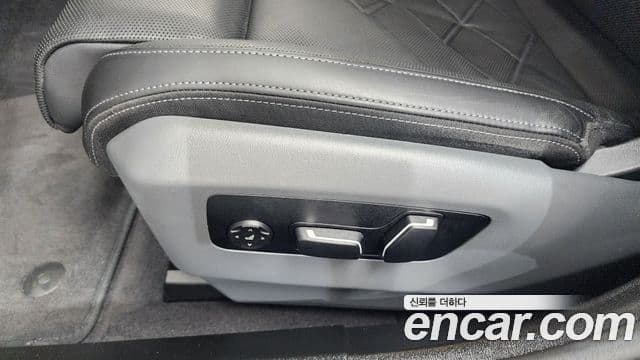 BMW 5 Series 2024 — Şəkil 24/36