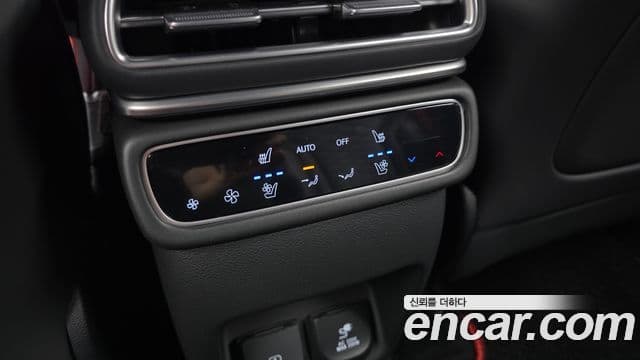Genesis GV80 Coupe 2023 — Şəkil 18/35