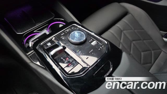 BMW 5 Series 2025 — ფოტო 9/20