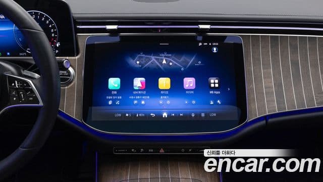 Mercedes-Benz E-Class 2025 — ფოტო 16/20