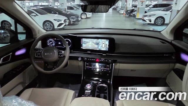 Kia Carnival 2023 — ფოტო 5/19