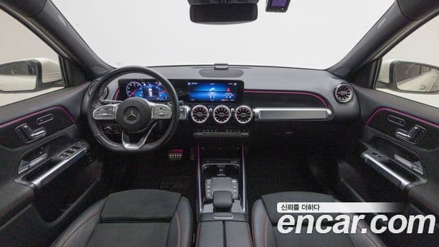 Mercedes-Benz GLB-Class 2023 — Фото 6/20