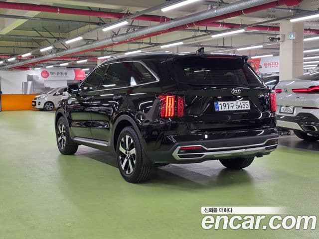 Kia Sorento 2021 — ფოტო 5/19