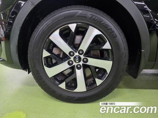 Kia Sorento 2021 — ფოტო 7/19